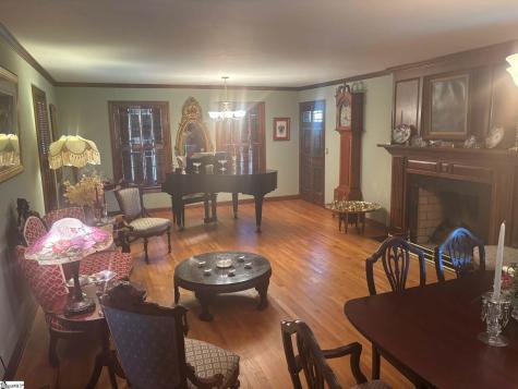 672 Boxwood Road Laurens SC 29360