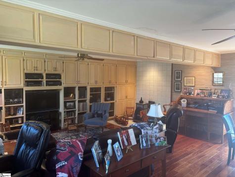 672 Boxwood Road Laurens SC 29360