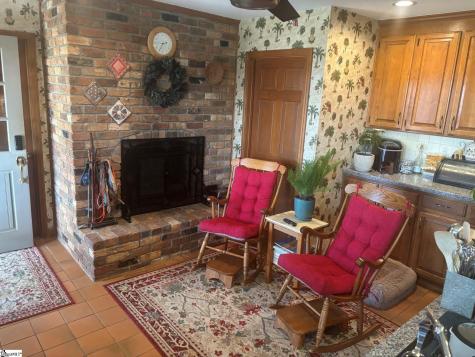672 Boxwood Road Laurens SC 29360