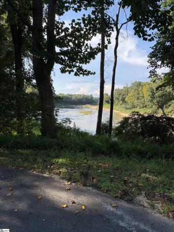 8 Trey Lane Ware Shoals SC 93442