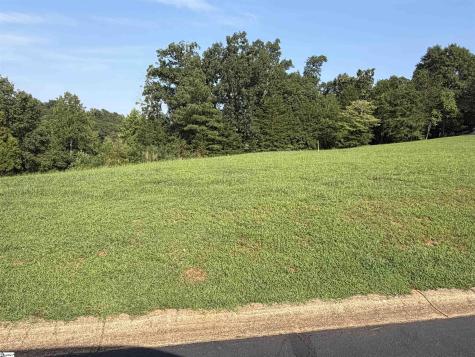 136 Heartleaf Way Chesnee SC 29323