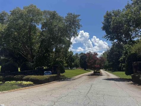 110 Peninsula Drive Laurens SC 29360