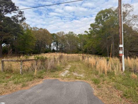 1515 Flat Rock Road Starr SC 29684