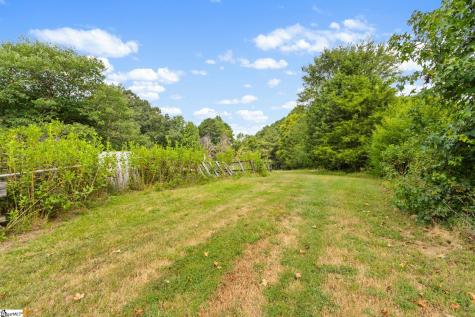 1496 Dixon Road Laurens SC 29360