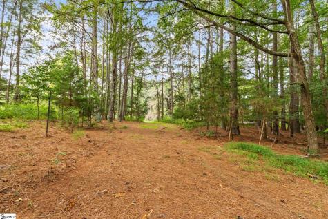1496 Dixon Road Laurens SC 29360