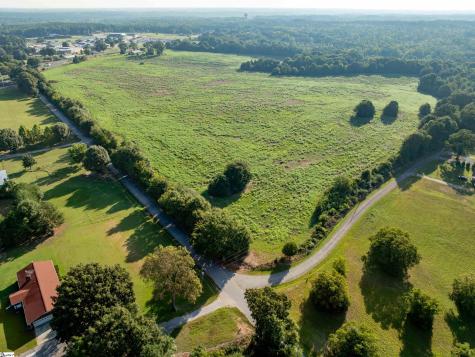 5175 W 76 Highway Laurens SC 29630