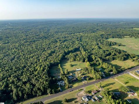 5175 W 76 Highway Laurens SC 29630
