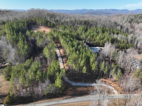 38 Old Plantation Road Travelers Rest SC 29690