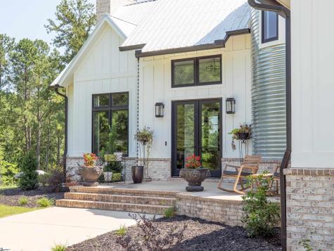 1425 S Harper Street Laurens SC 29360