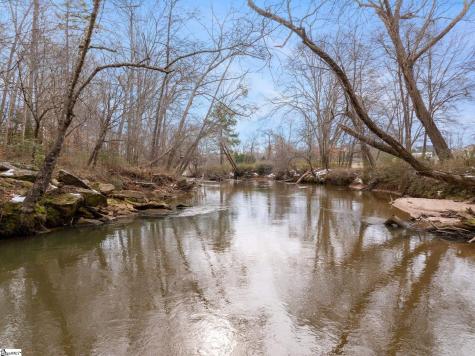 1709 River Road Woodruff SC 29388