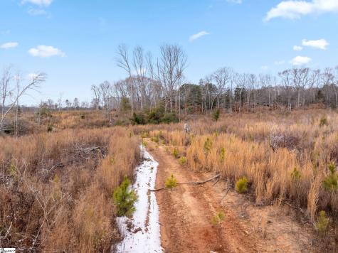 1709 River Road Woodruff SC 29388