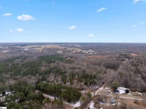 1709 River Road Woodruff SC 29388