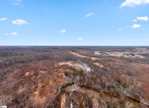 1709 River Road Woodruff SC 29388