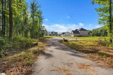 121 Carolina Drive Piedmont SC 29673
