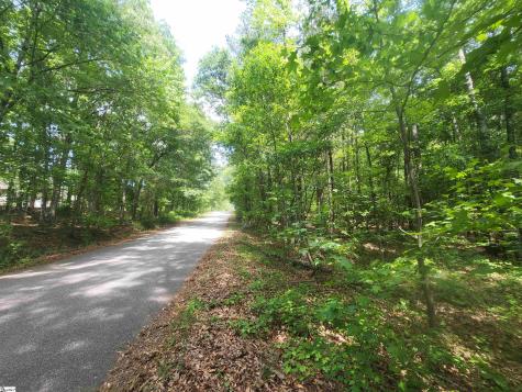 162 Courtney Road Cowpens SC 29330