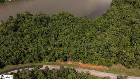 331 Terrapin Pointe Road Hodges SC 29653