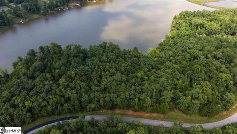 331 Terrapin Pointe Road Hodges SC 29653