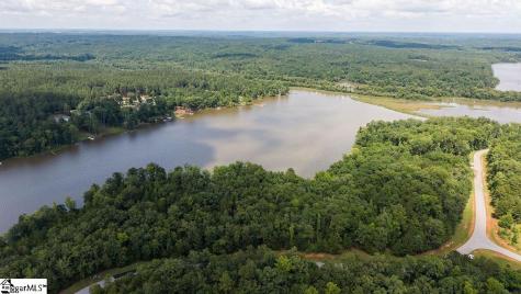 331 Terrapin Pointe Road Hodges SC 29653