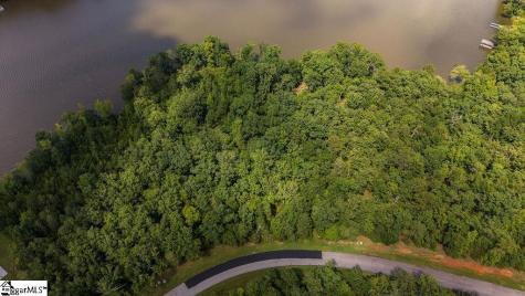331 Terrapin Pointe Road Hodges SC 29653