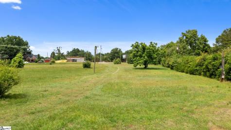 00 E Main Street Laurens SC 29360