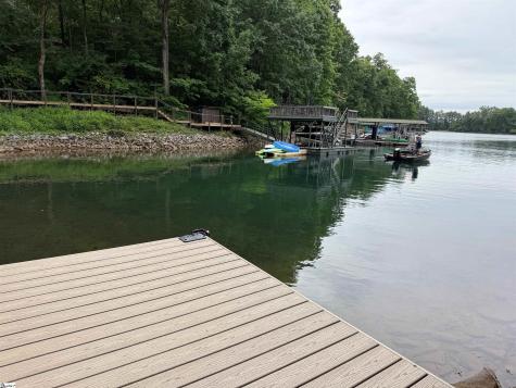 9 Nautica Point Six Mile SC 29682