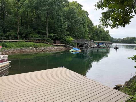 9 Nautica Point Six Mile SC 29682