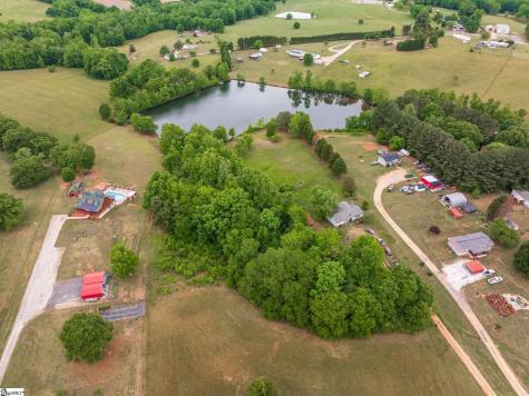 901 Iron Bridge Road Cowpens SC 29330