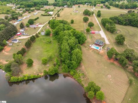 901 Iron Bridge Road Cowpens SC 29330