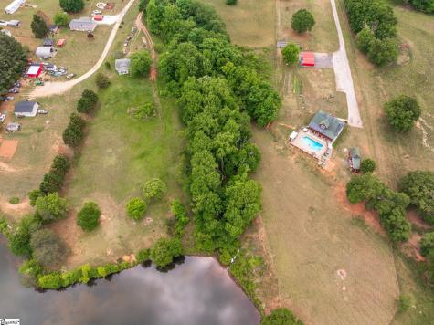 901 Iron Bridge Road Cowpens SC 29330