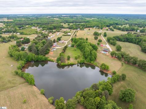 901 Iron Bridge Road Cowpens SC 29330
