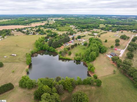 901 Iron Bridge Road Cowpens SC 29330