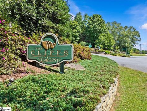 19 Grosbeak Way Landrum SC 29356