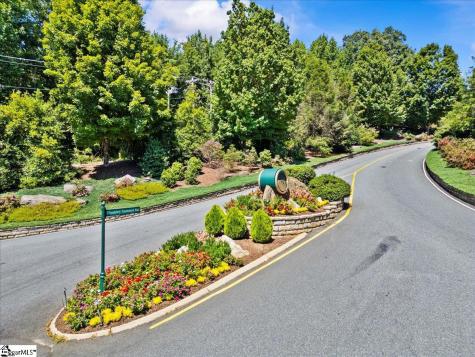 19 Grosbeak Way Landrum SC 29356