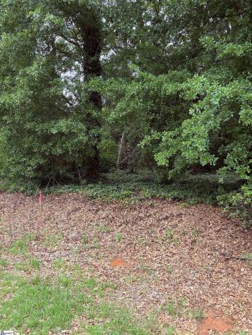 806 Mike Circle Spartanburg SC 29303
