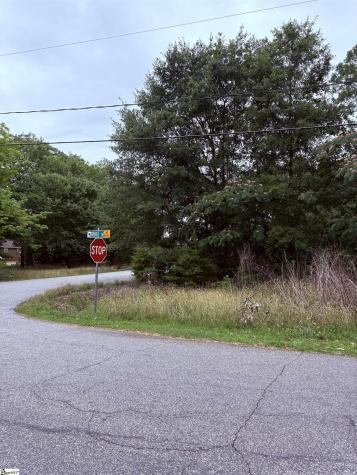 806 Mike Circle Spartanburg SC 29303