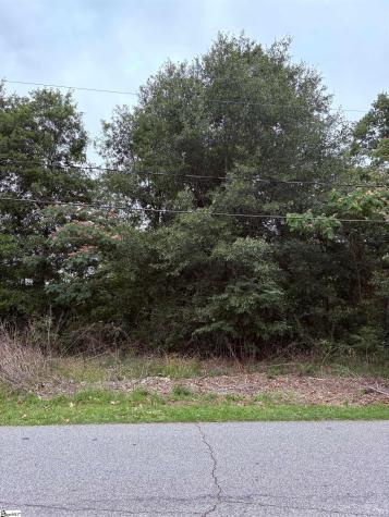 806 Mike Circle Spartanburg SC 29303