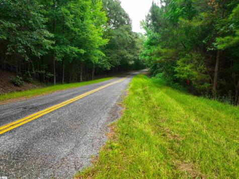 162 Sarah Simpson Road Iva SC 29655