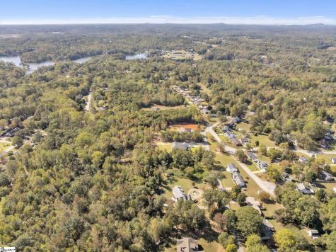 1025 Saluda Lake Road Greenville SC 29617