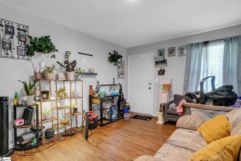 89 Montague Road Greenville SC 29617
