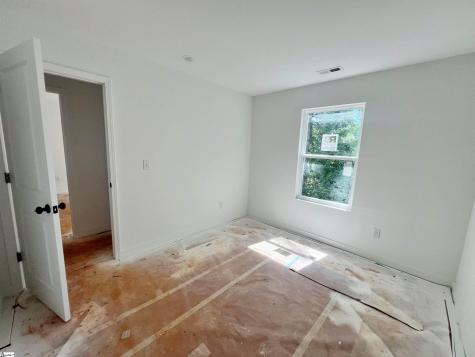 142/144 Andover Road Spartanburg SC 29322