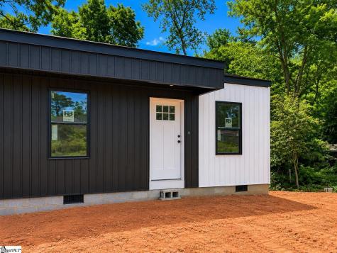 142/144 Andover Road Spartanburg SC 29322