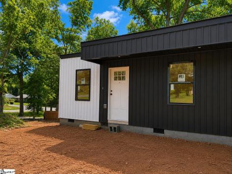 142/144 Andover Road Spartanburg SC 29322