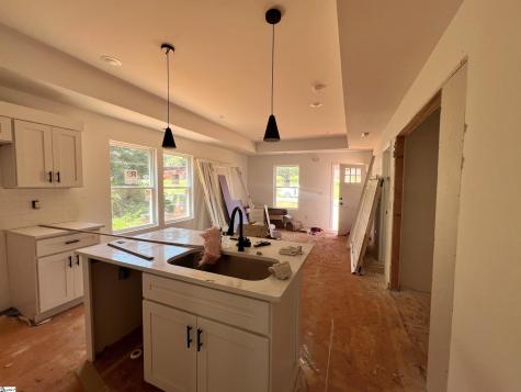 142/144 Andover Road Spartanburg SC 29322
