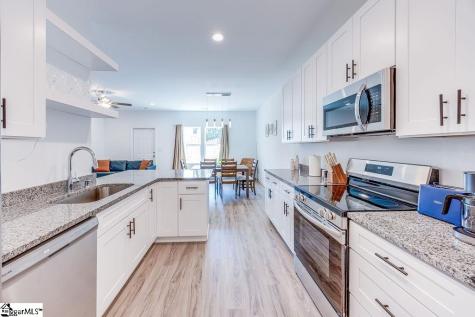 7 Blackwood Street Greenville SC 29611