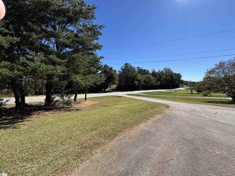 222 & 224 Griffin Mill Road Pickens SC 29671