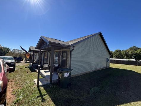 222 & 224 Griffin Mill Road Pickens SC 29671