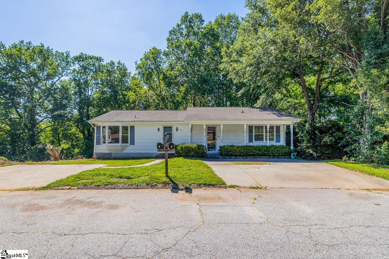 4016 Pebblebrook Court Spartanburg SC 29301