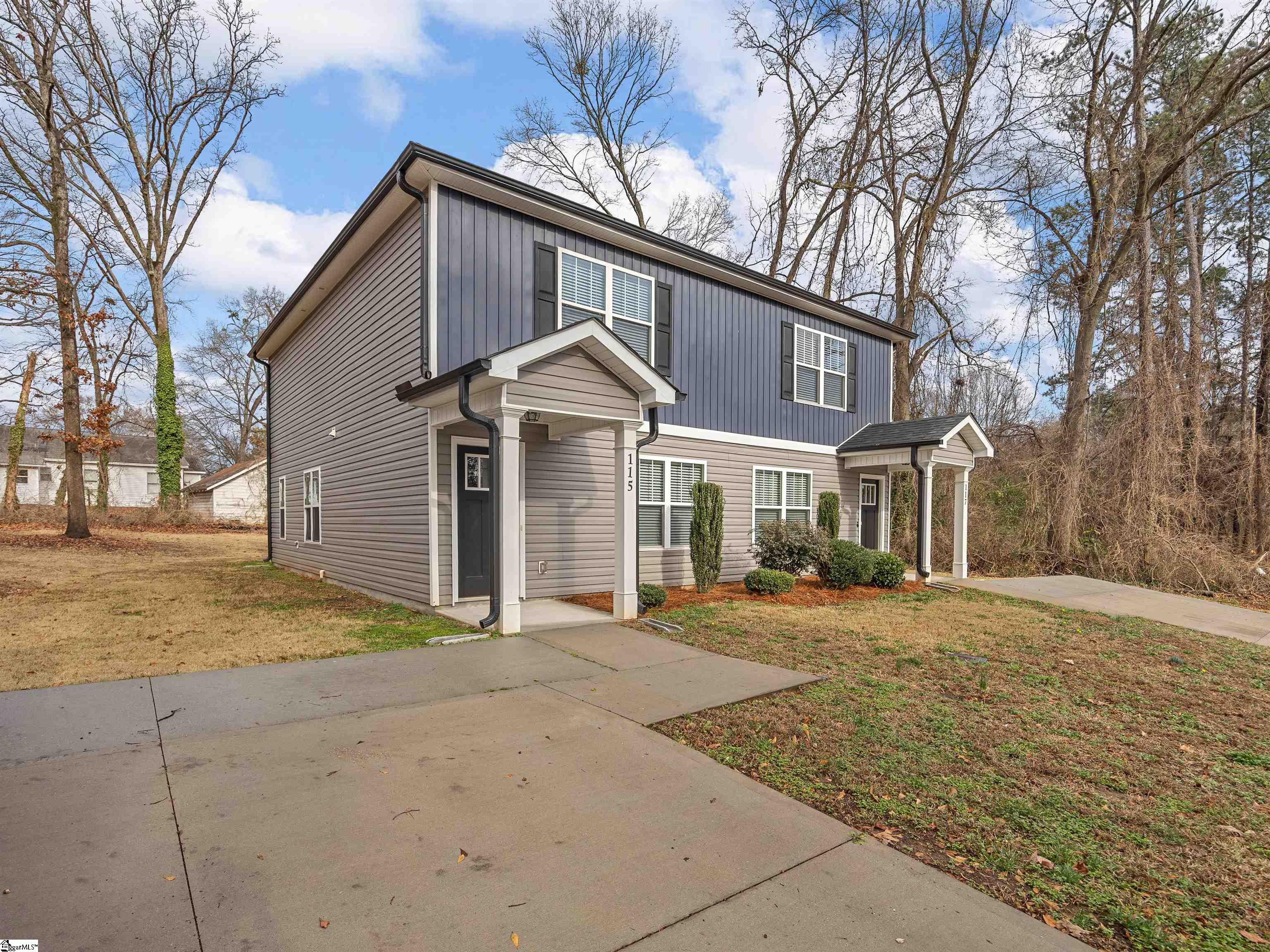 115/117 Oak Street Greer SC 29651
