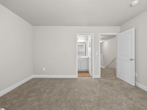 115/117 Oak Street Greer SC 29651