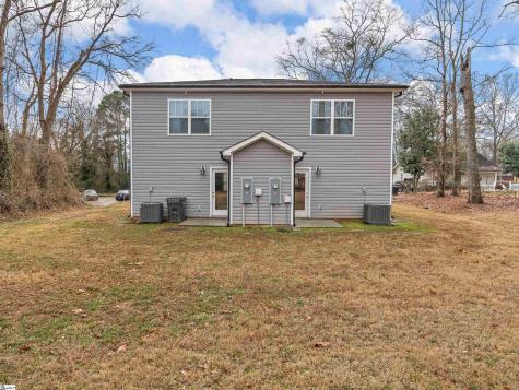 115/117 Oak Street Greer SC 29651